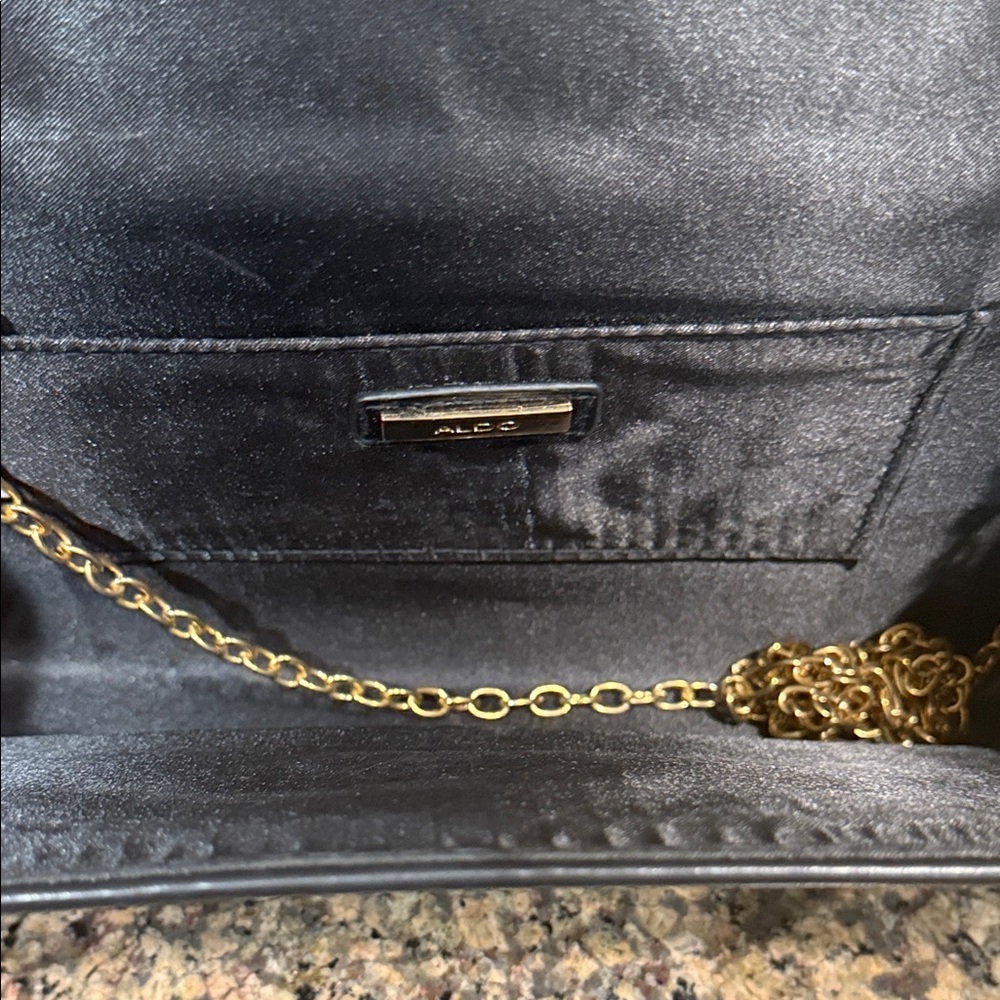 Aldo Clutch - Picture 5 of 7